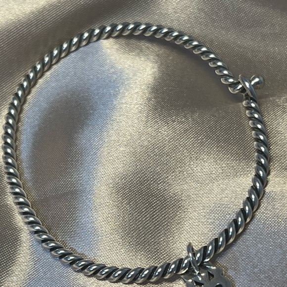 James Avery Sterling Silver Twisted Wire Hook-On Bracelet & JA Mom Charm 925 EUC - Picture 11 of 16